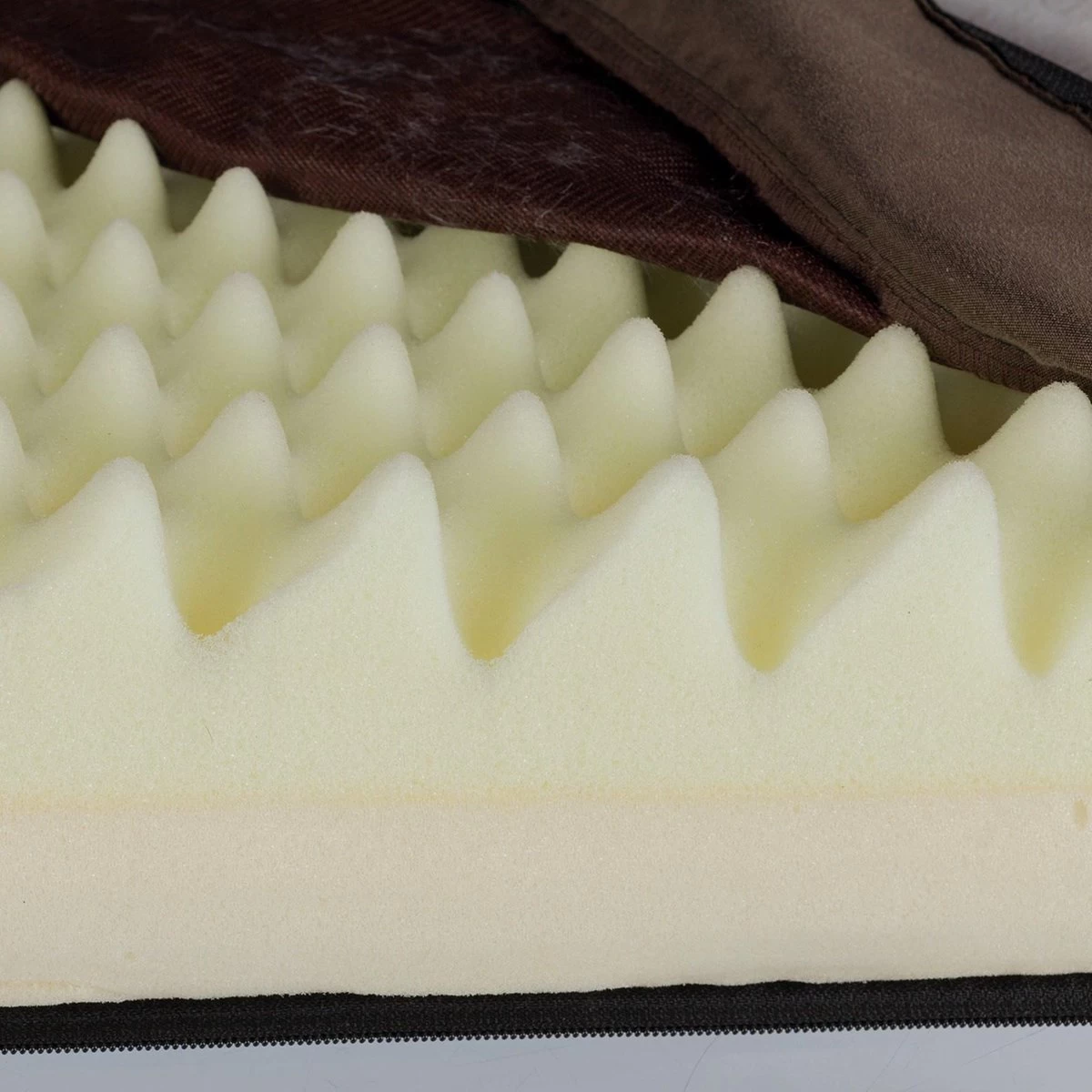 Trixie Vitaal Orthopedische Kussen Taupe/Lichtgrijs - 60 X 40 CM 2 Trixie Vitaal Orthopedische Kussen Taupe/Lichtgrijs - 60 X 40 CM - Afbeelding 2