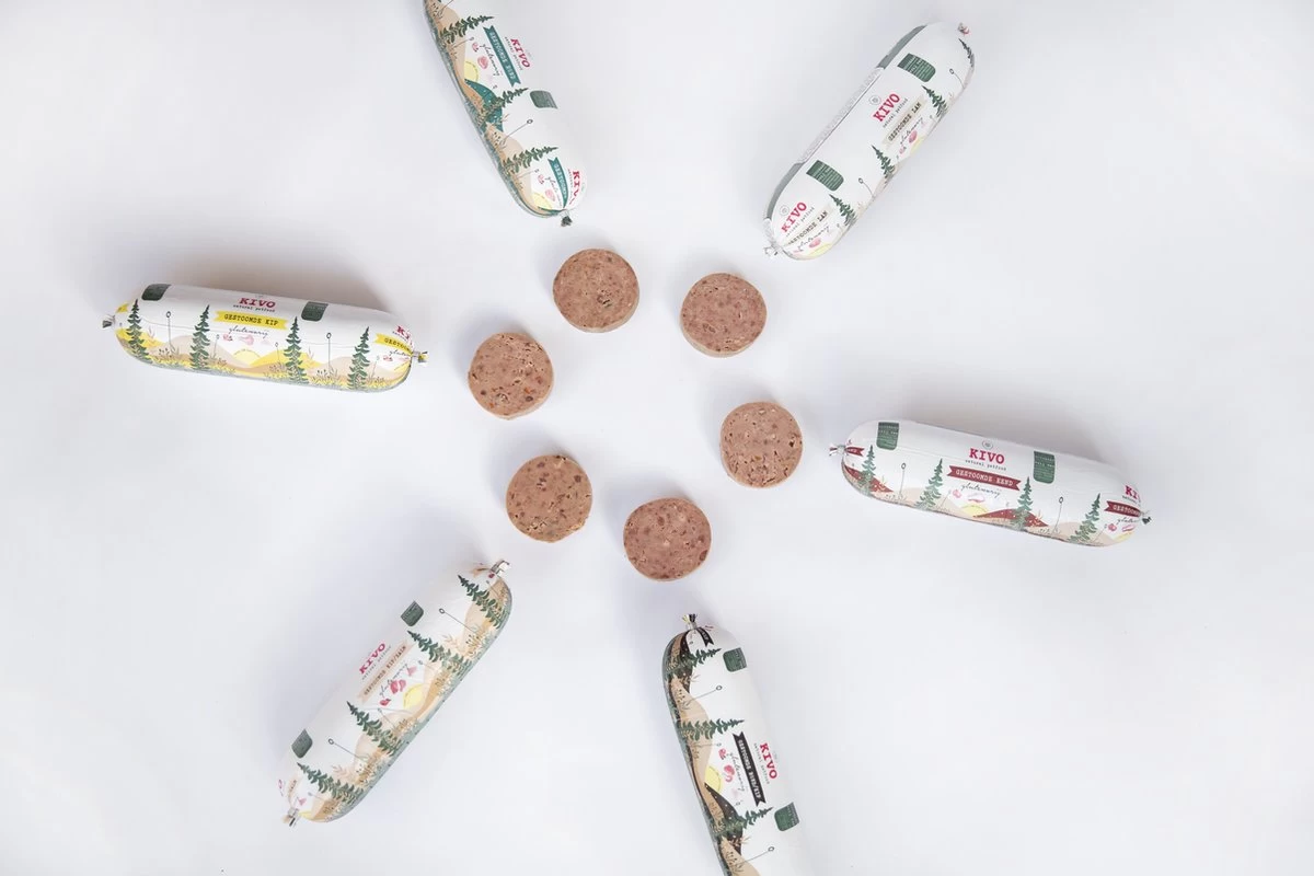 Kivo Petfood Houdbare Worsten INTRODUCTIEDOOS 6 X 600 Gram Smaken: Rund, Kip, Rund & Kip, Kip & Zalm, Eend En Lam - Zacht Gestoomd Vlees - Glutenvrij Geen Fratsen 4 Kivo Petfood Houdbare Worsten INTRODUCTIEDOOS 6 X 600 Gram Smaken: Rund, Kip, Rund & Kip, Kip & Zalm, Eend En Lam - Zacht Gestoomd Vlees - Glutenvrij Geen Fratsen - Afbeelding 4